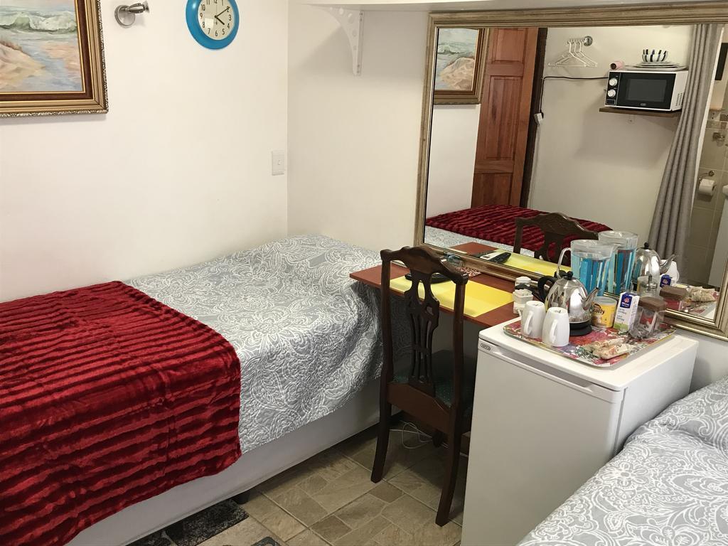 Blue Crane Guest House Μπλουμφοντέιν Εξωτερικό φωτογραφία